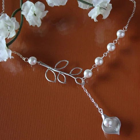 Pearly Lily Lariat Necklace in Sterling Silver and Real Pearl Vista Shops