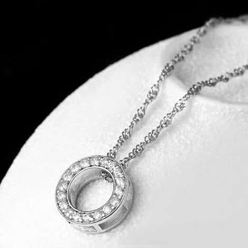 Circle of Inspiration Pendant & Chain - A token of Love and Strength within the Family Vista Shops