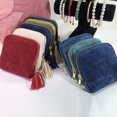 Velvetina Soft Velvet Tasseled Travel Jewelry Organizer with 6 Compartments for Rings, Necklaces and Bracelets Vista