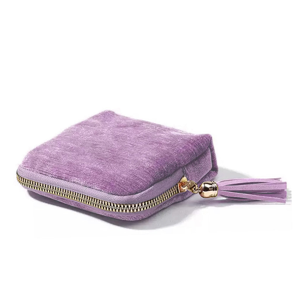 Velvetina Soft Velvet Tasseled Travel Jewelry Organizer with 6 Compartments for Rings, Necklaces and Bracelets Vista