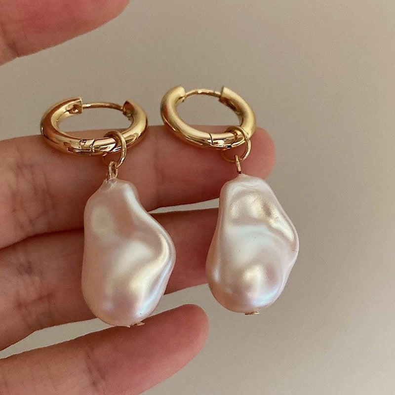 Elysian French Drop Borque Pearl Earrings Vista
