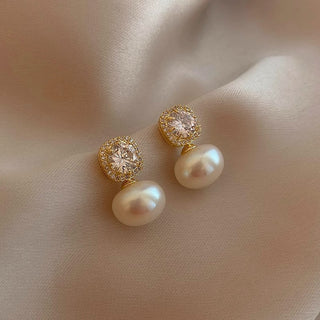 Franchesca Luminous Pearls and Sparkling Crystals Studs Vista
